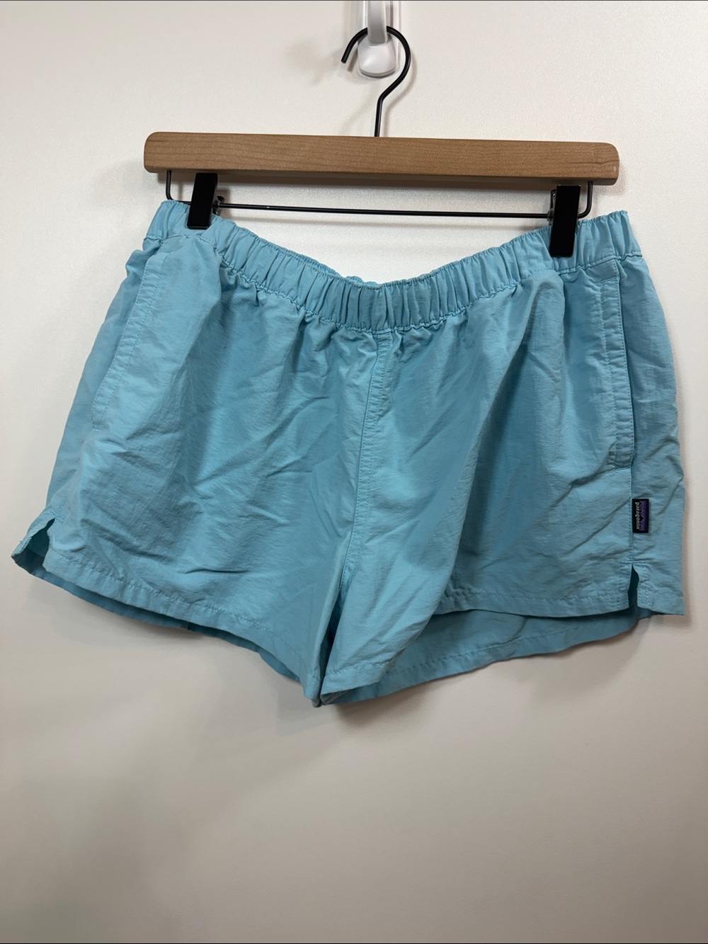 Patagonia Women’s Baggies Blue shorts size large